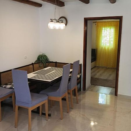 Apartment Dinka Kornić Exterior foto